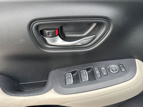 Used 2024 Honda HR-V EX-L image 15