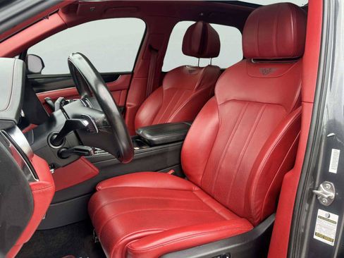 Used 2018 Bentley Bentayga AWD/4WD image 21