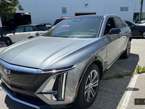 Certified 2024 Cadillac Lyriq Luxury RWD image 1