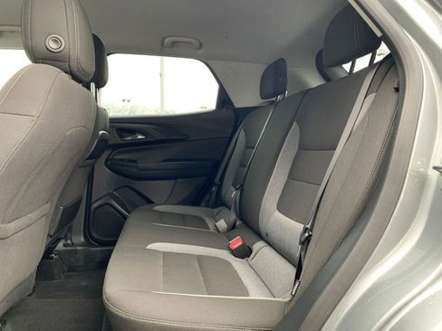 Used 2025 Chevrolet TrailBlazer LT w/ Driver Confidence Package image 23
