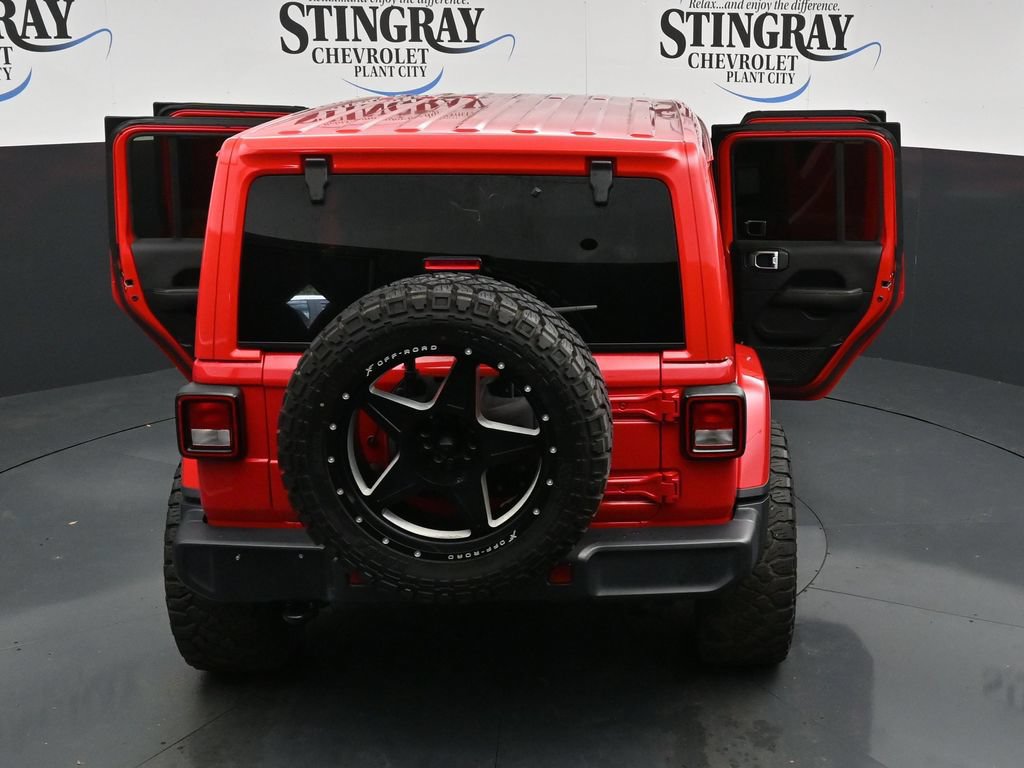 Used 2020 Jeep Wrangler Unlimited Sahara AWD/4WD image 35