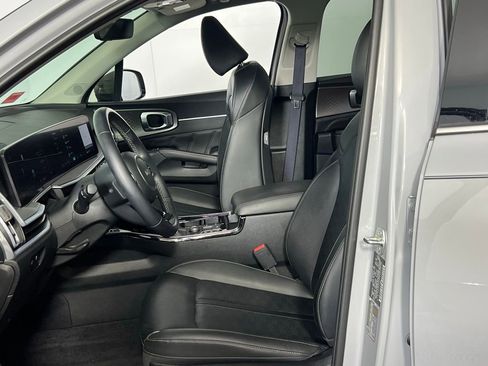 Used 2024 Kia Sorento SX image 21