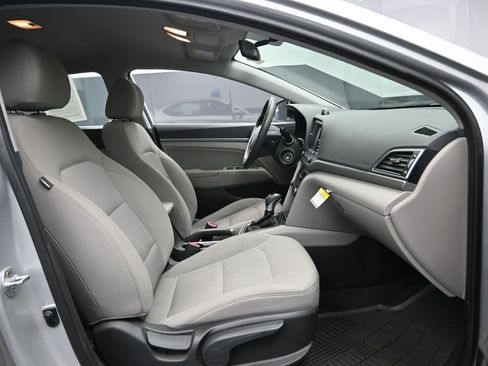 Used 2018 Hyundai Elantra SEL image 33