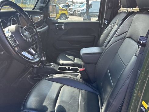 Used 2021 Jeep Wrangler Unlimited Sahara image 12