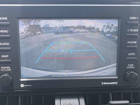 Used 2020 Toyota RAV4 LE FWD image 21