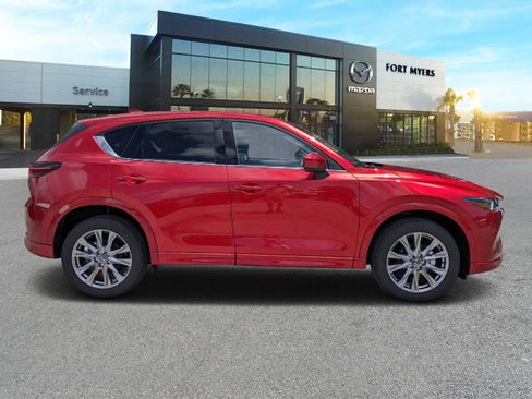 New 2025 MAZDA CX-5 AWD 2.5 S w/ Premium Plus Pkg image 4