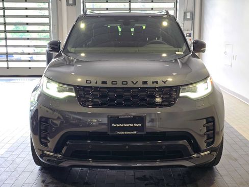 Used 2025 Land Rover Discovery Dynamic SE AWD/4WD image 10