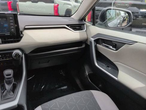 Certified 2021 Toyota RAV4 XLE AWD/4WD image 16