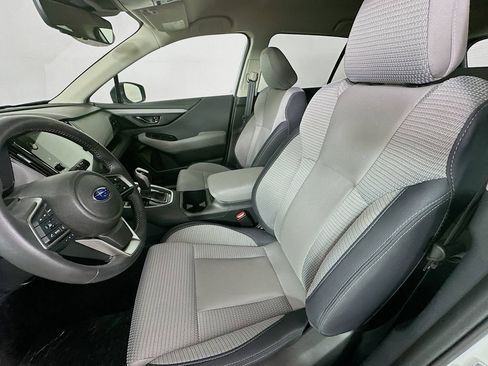 Used 2025 Subaru Outback Premium w/ Popular Package #1A image 26