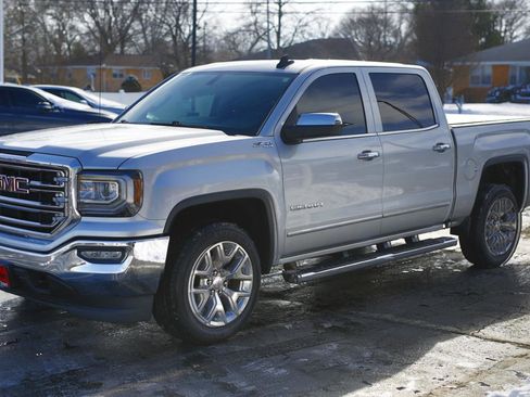 Used 2017 GMC Sierra 1500 SLT w/ SLT Premium Package image 3