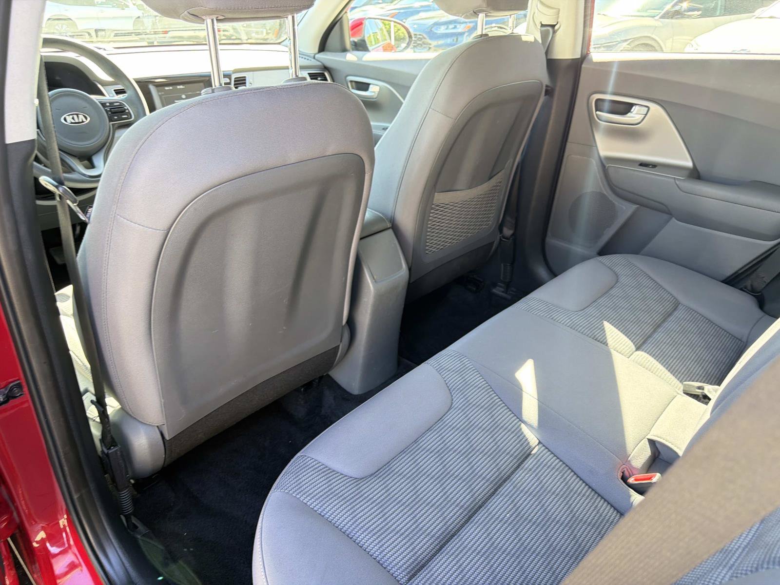 Used 2019 Kia Niro LX FWD image 10