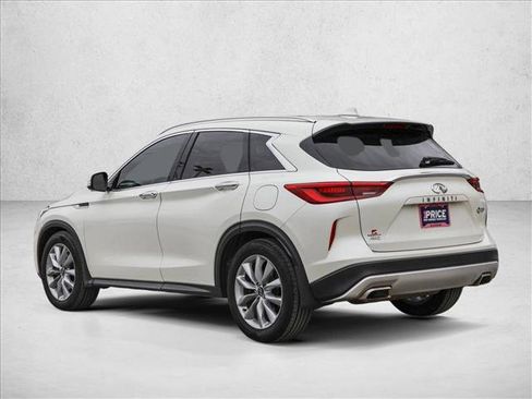 Used 2021 INFINITI QX50 Essential w/ Convenience Package image 7