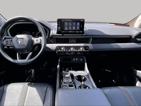 Used 2025 Honda Pilot EX-L image 15