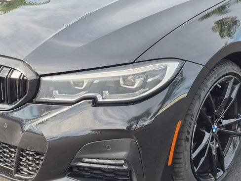 Used 2021 BMW 330i Sedan w/ M Sport Package RWD image 6