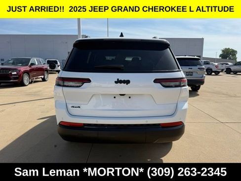 New 2025 Jeep Grand Cherokee L Altitude image 10
