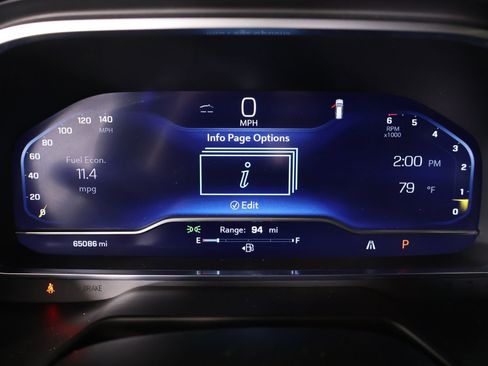 Used 2024 Chevrolet Suburban RST w/ Luxury Package image 4