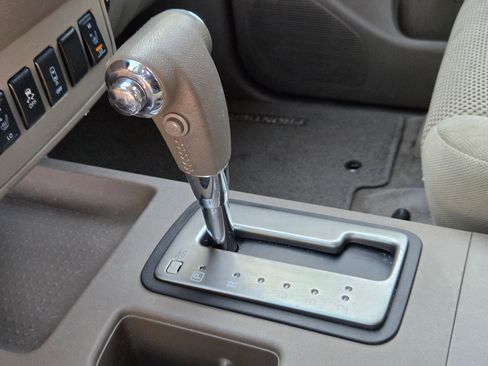 Used 2017 Nissan Frontier SV w/ SV Value Truck Package image 15