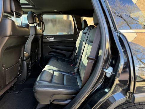 Used 2021 Jeep Grand Cherokee Limited image 21