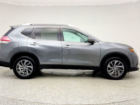 Used 2016 Nissan Rogue SL image 4