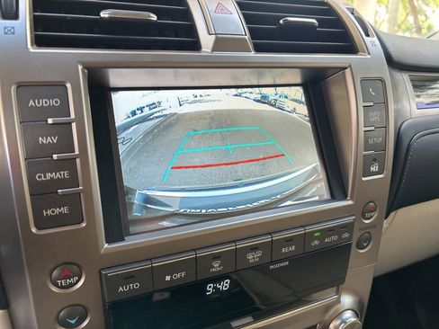 Used 2021 Lexus GX 460 Premium AWD/4WD image 9