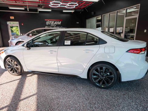 New 2026 Toyota Corolla SE w/ SE Package image 2