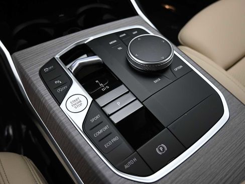 New 2026 BMW 330i Sedan w/ Premium Package RWD image 12