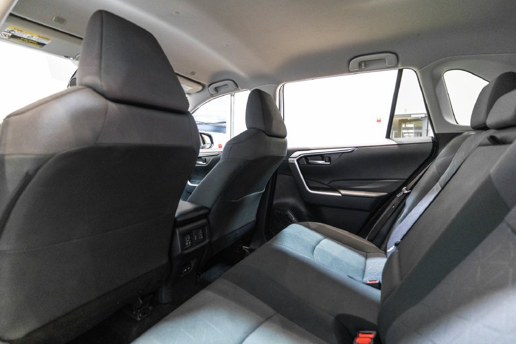 Certified 2025 Toyota RAV4 XLE AWD/4WD image 14