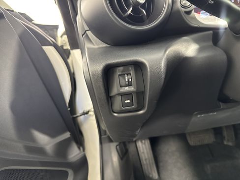 Used 2023 Toyota GR86 w/ ALL Weather Mat Package (TMS) RWD image 21