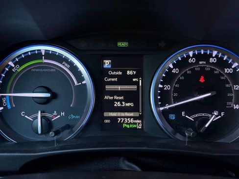 Used 2019 Toyota Highlander Limited AWD/4WD image 10