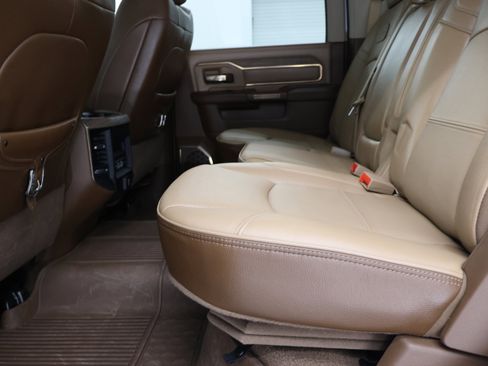 Used 2022 RAM 2500 Limited AWD/4WD image 36