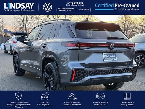 Certified 2025 Volkswagen Tiguan SE R-Line image 5