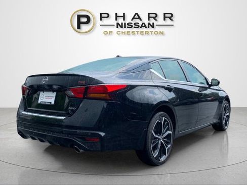Used 2023 Nissan Altima 2.5 SR w/ SR Premium Package AWD/4WD image 7