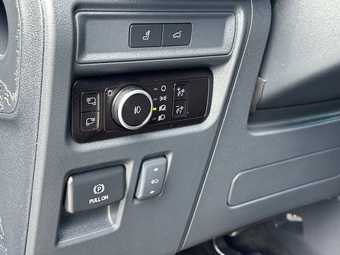 Used 2023 Ford Expedition Max Platinum RWD image 19