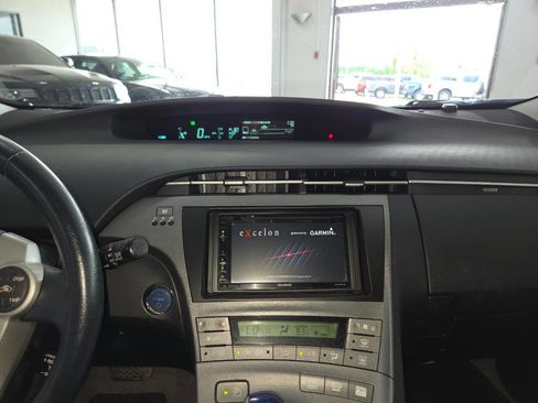 Used 2013 Toyota Prius Four FWD image 31