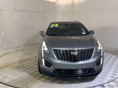 Used 2024 Cadillac XT5 Luxury w/ LPO, Floor Liner Package AWD/4WD image 5