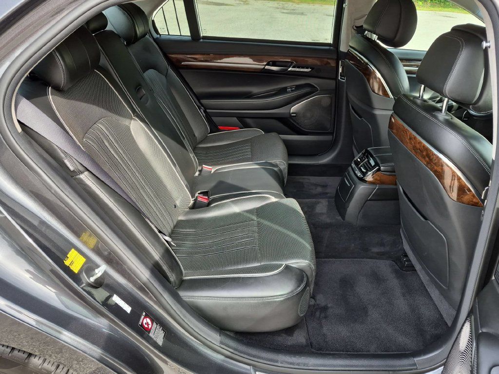 Used 2017 Genesis G90 5.0 Ultimate AWD/4WD image 29