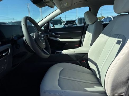 New 2026 Hyundai Sonata SEL FWD image 11