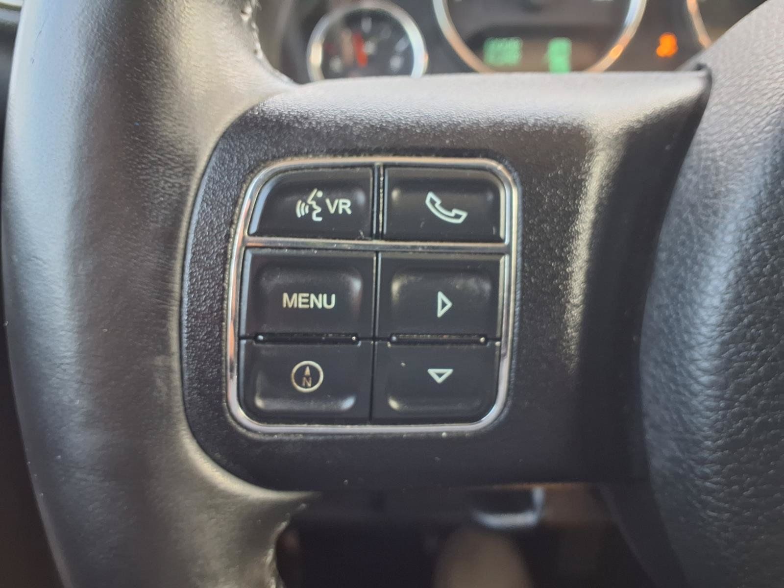 Used 2012 Jeep Wrangler Unlimited Sahara w/ Connectivity Group AWD/4WD image 13