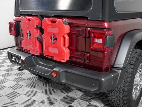 Used 2021 Jeep Wrangler Willys image 30