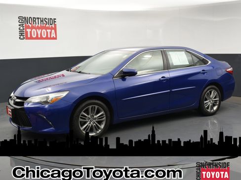 Used 2015 Toyota Camry SE image 1