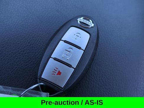 Used 2015 Nissan Rogue SV AWD/4WD image 28