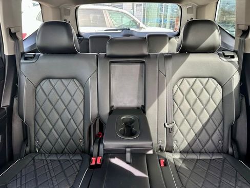 Used 2024 Volkswagen Atlas SEL Premium R-Line image 20