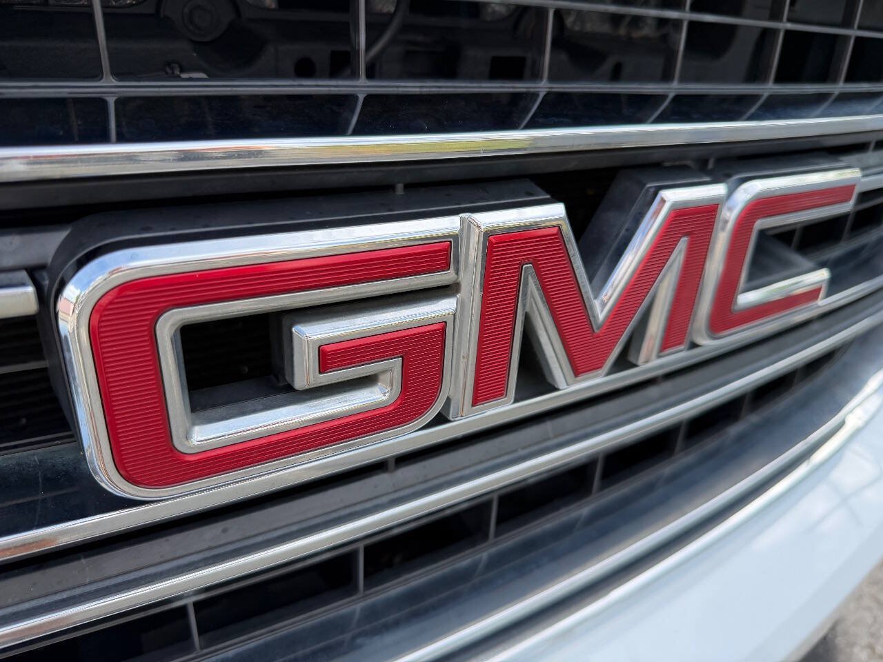 Used 2016 GMC Yukon SLT AWD/4WD image 5