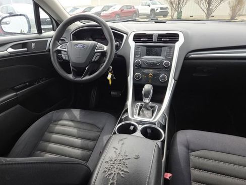 Used 2013 Ford Fusion SE image 23