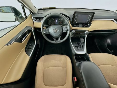 Used 2022 Toyota RAV4 XLE FWD image 9