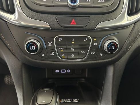 Used 2020 Chevrolet Equinox Premier FWD image 21