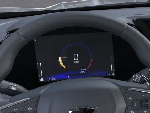 New 2026 Chevrolet Trax LT w/ Sunroof Package FWD image 18