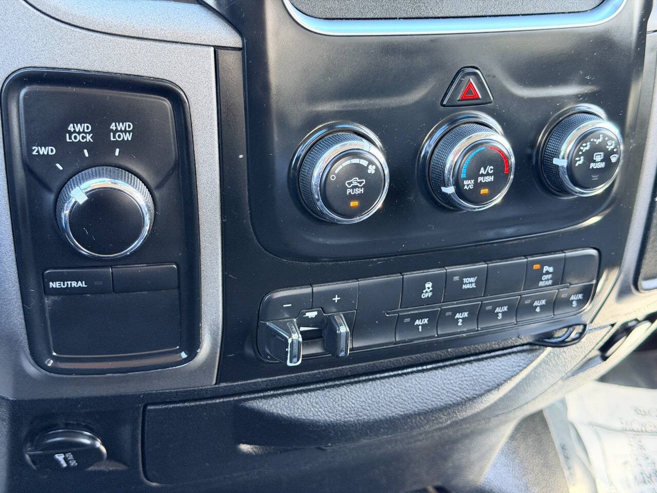 Used 2016 RAM 3500 Tradesman w/ Chrome Appearance Group AWD/4WD image 39