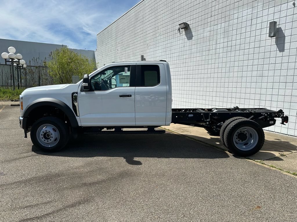 New 2026 Ford F450 XL w/ XL Chrome Package AWD/4WD image 2
