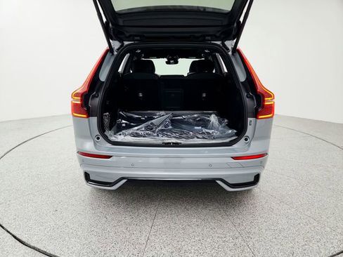 New 2026 Volvo XC60 B5 Ultra w/ Climate Package image 15